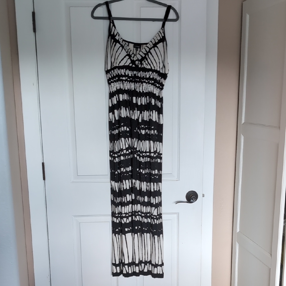 Snap Black and White Spaghetti Strap Sundress